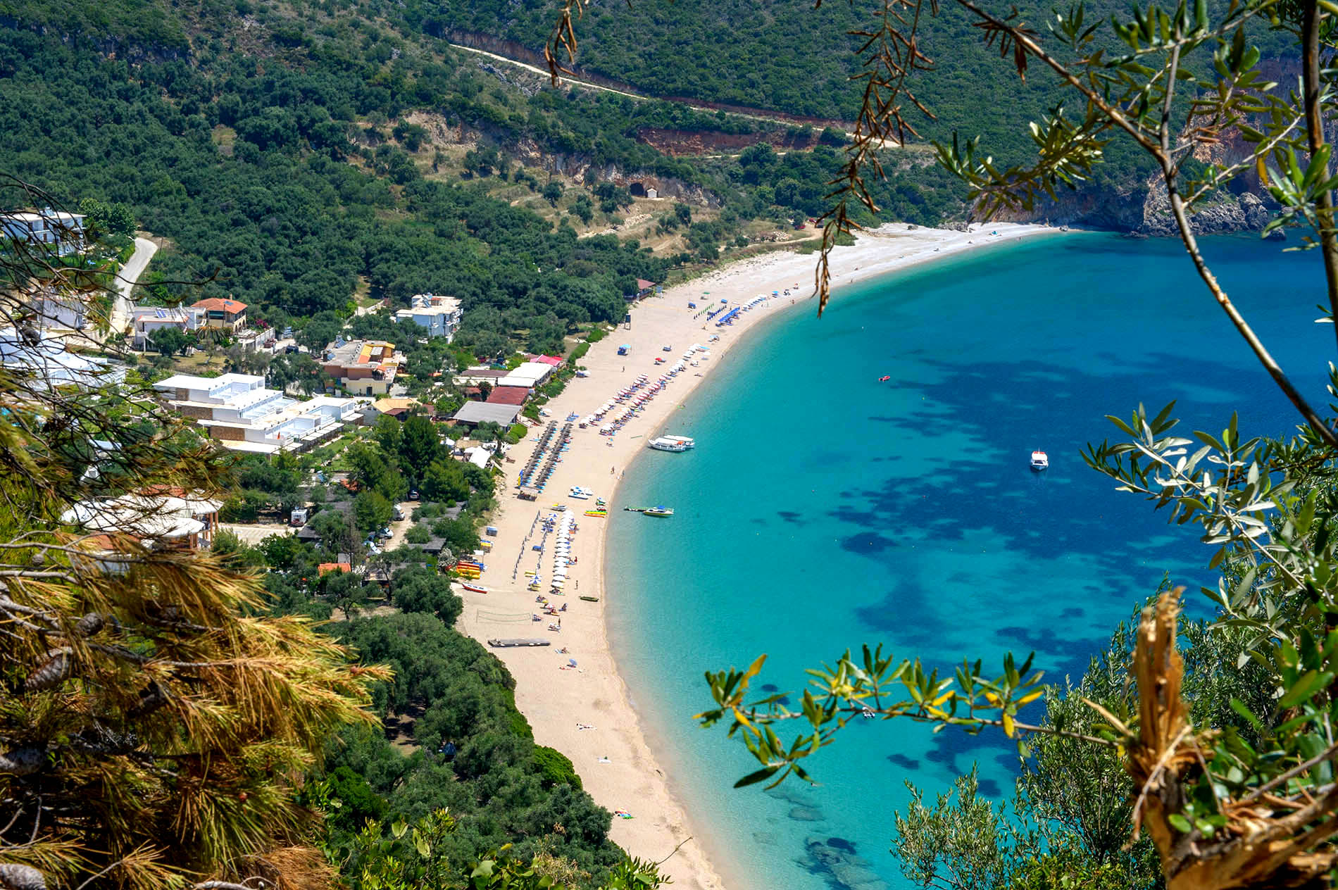Lichnos Beach